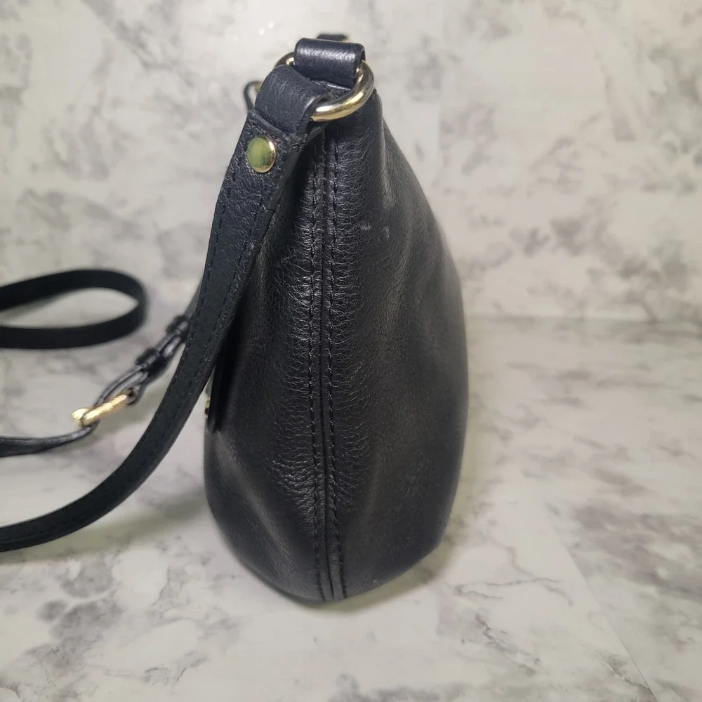 Michael Kors‎ Black Pebbled Leather Crossbody Bag Gold Hardware Front Zip Pocket